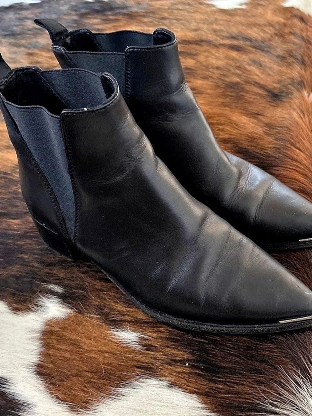 Acne Studios Velo Chelsea Boots Pointed-Toe Chelsea Boots Black EU 38